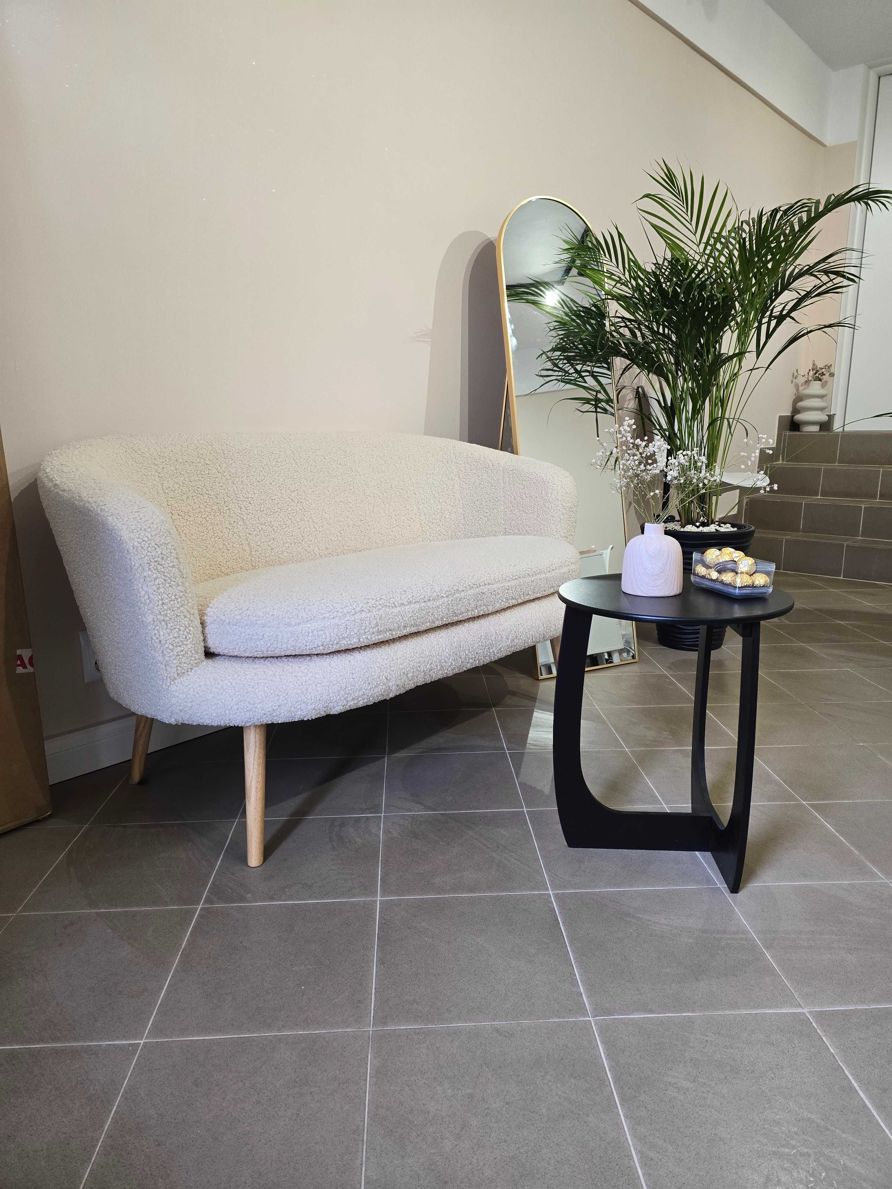 Inchiriez Post de Manichiura - Salon nou - Zona Motilor / Platinia