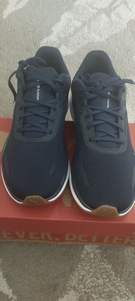 НОВИ маратонки PUMA  Skyrocket Lite