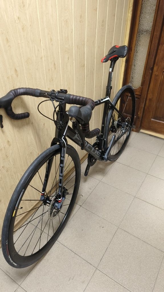 НОВ Карбонов велосипед Focus CAYO Disc FULL Ultegra R8000