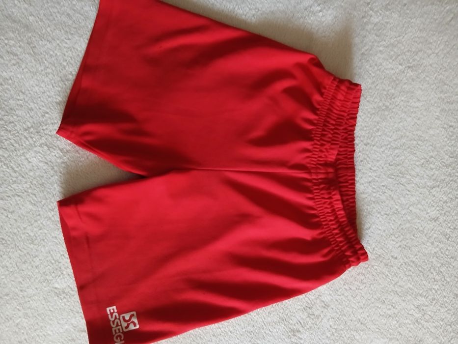 Vând șort ptr.băiat