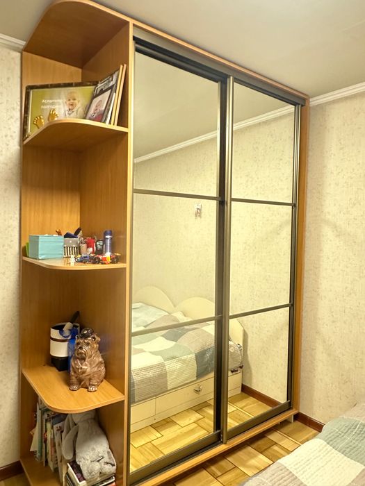 Шкаф б/у в отличном состоянии