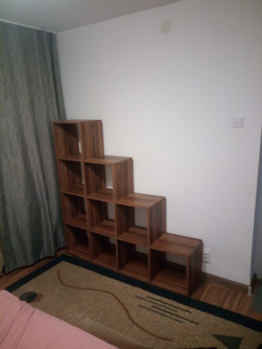 Vând raft /mobilier