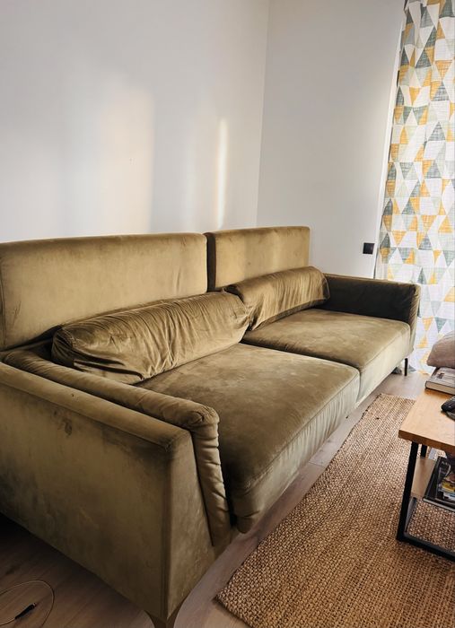 Se vinde canapea  extensibila mobila Dalin.