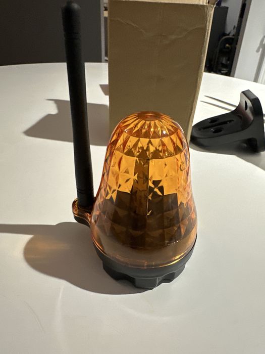 Lampa avertizare + antena deschidere porti automate