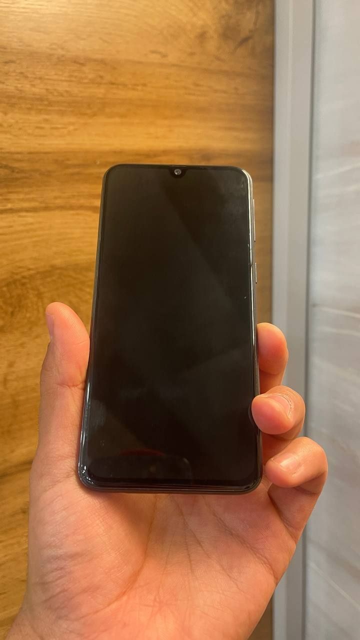Samsung A40 64гб