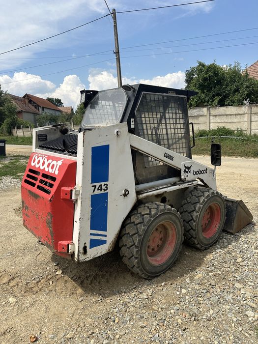 Vand Miniincarcator Bobcat 743