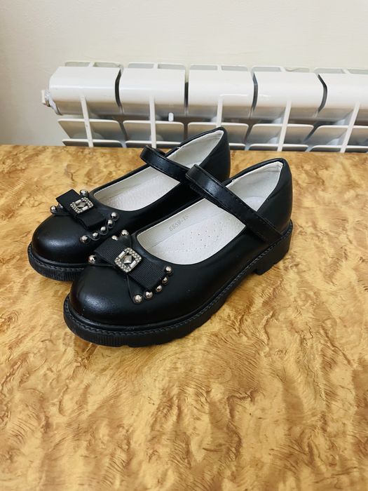 Qizlar uchun tufli 29 razmer