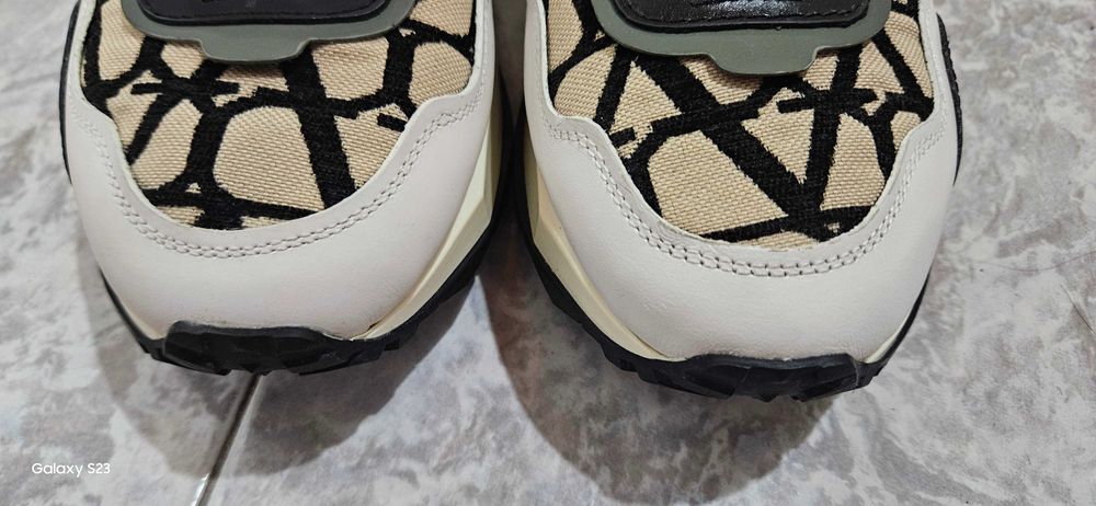 Мъжки маратонки VALENTINO от естествена кожа, номер 45, чисто нови