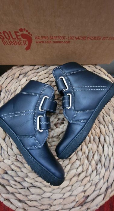 Sole Runner navy titania barefoot