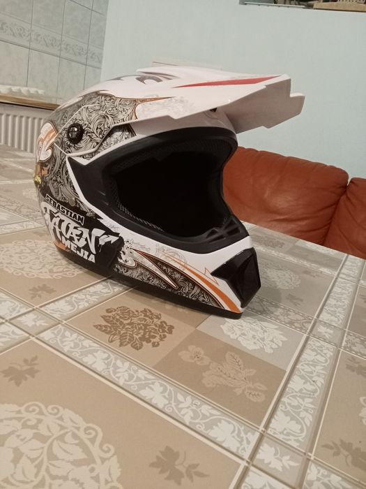 vand casca pentru trotineta,dar si pentru motocross 120 lei negociabil