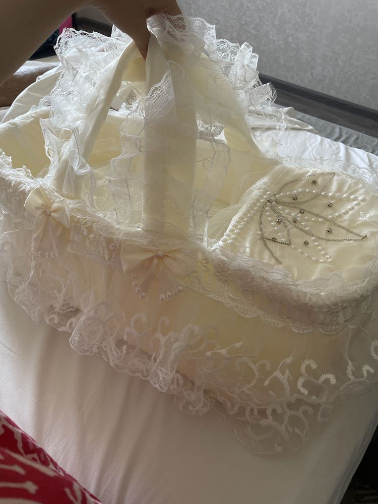Люлька на выписку из роддома, матрасик для купания в подарок