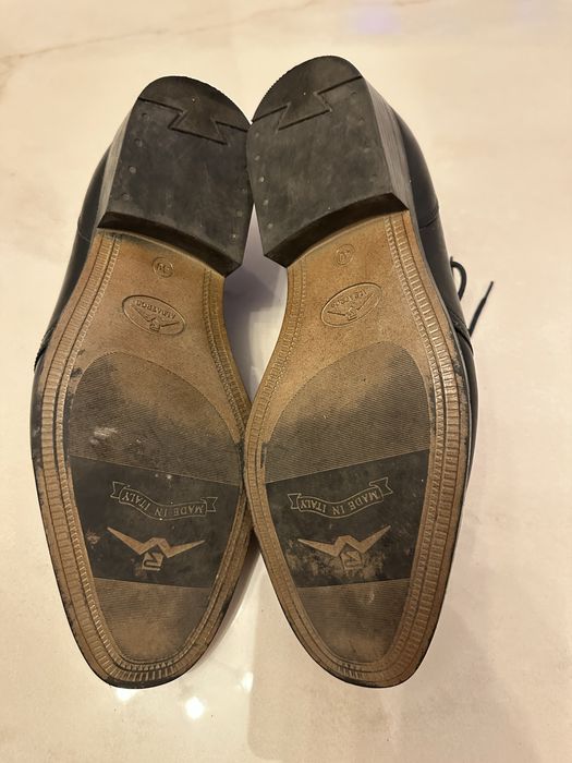 Vând Pantofi din piele Albatros, marimea 40