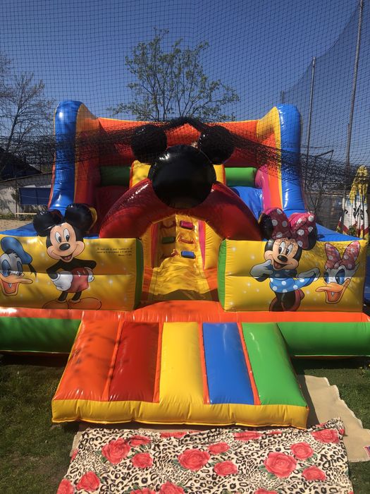 Inchiriez sala pentru diverse evenimente 70 mp-30-40 persoane