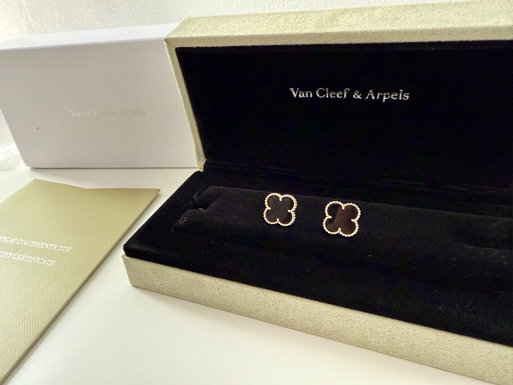 Van Cleef & Arpels Обеци с 18к Златно покритие - Цвят черен + Кутия