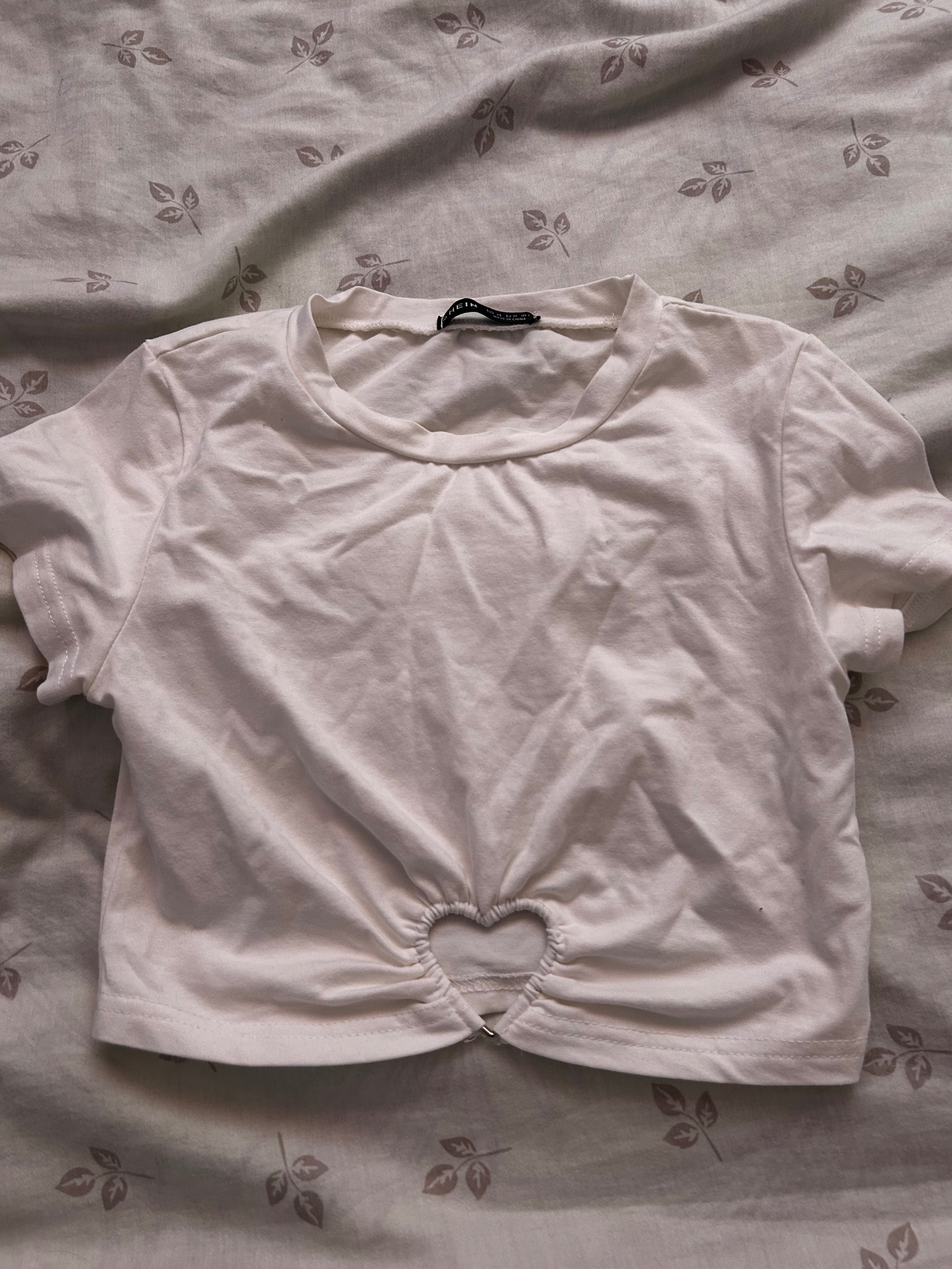 Бяла тениска от SHEIN