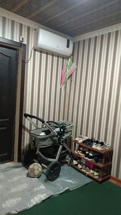 Чирчиқ шахрида квартира сотилади нархи 50000$. Келишадиган жойи бор.