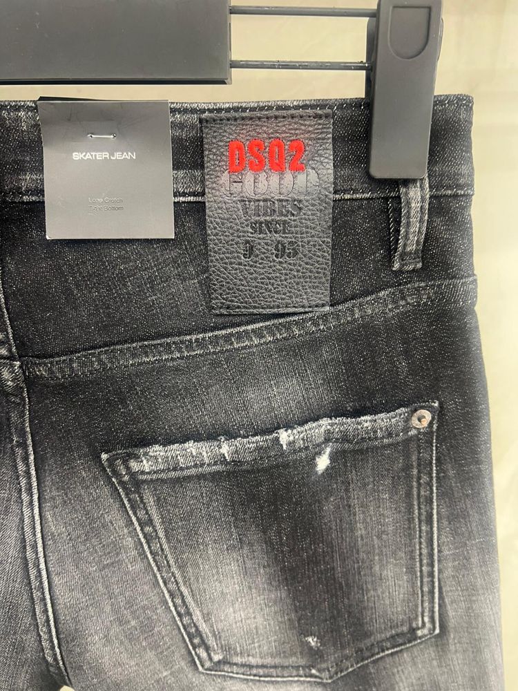 Blugi dsquared2 negrii colectia noua top