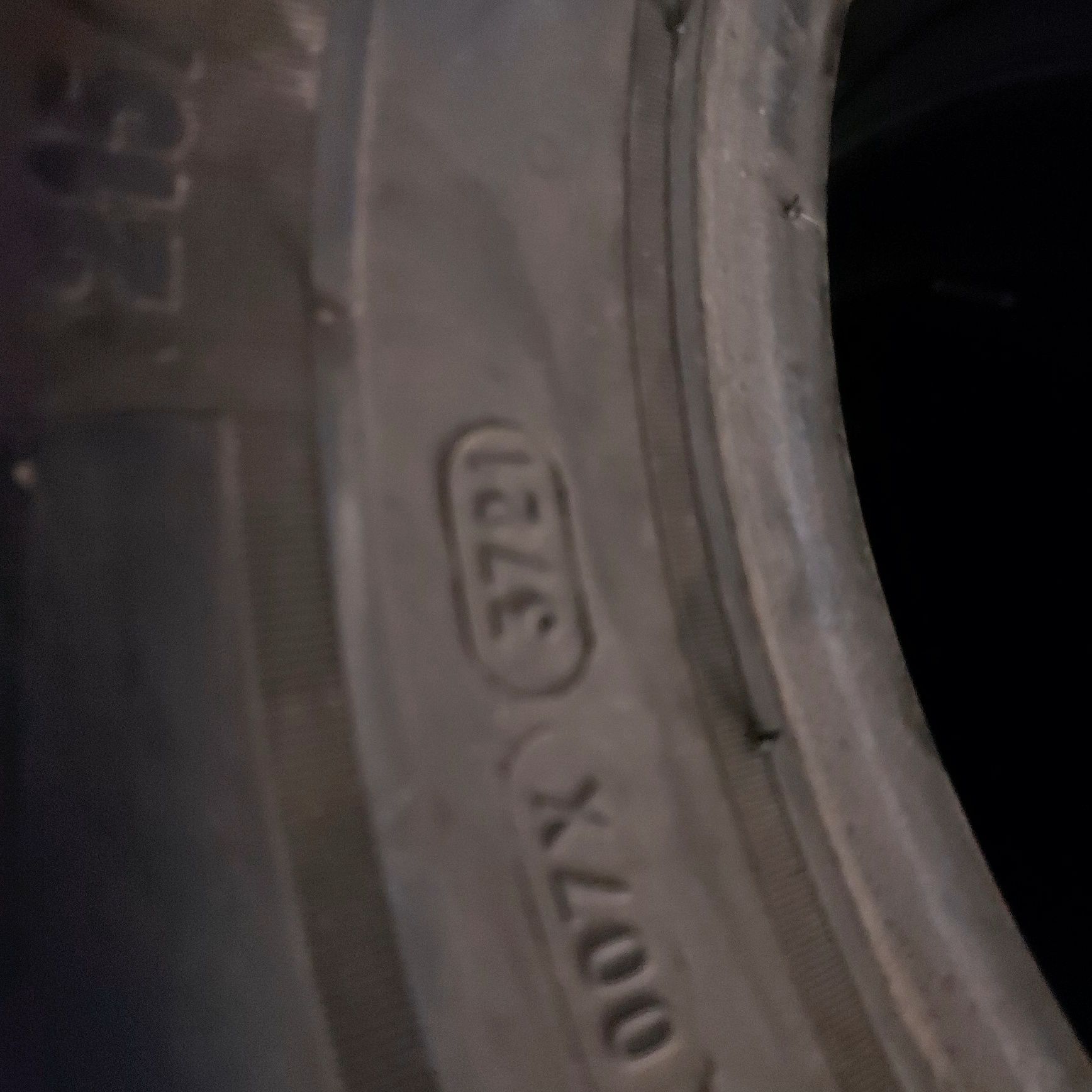 215/70/15C"Michelin 1бр.гума дот2021