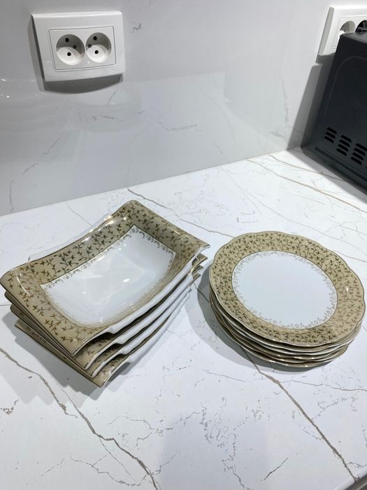 Столовые предметы, тарелки, супница