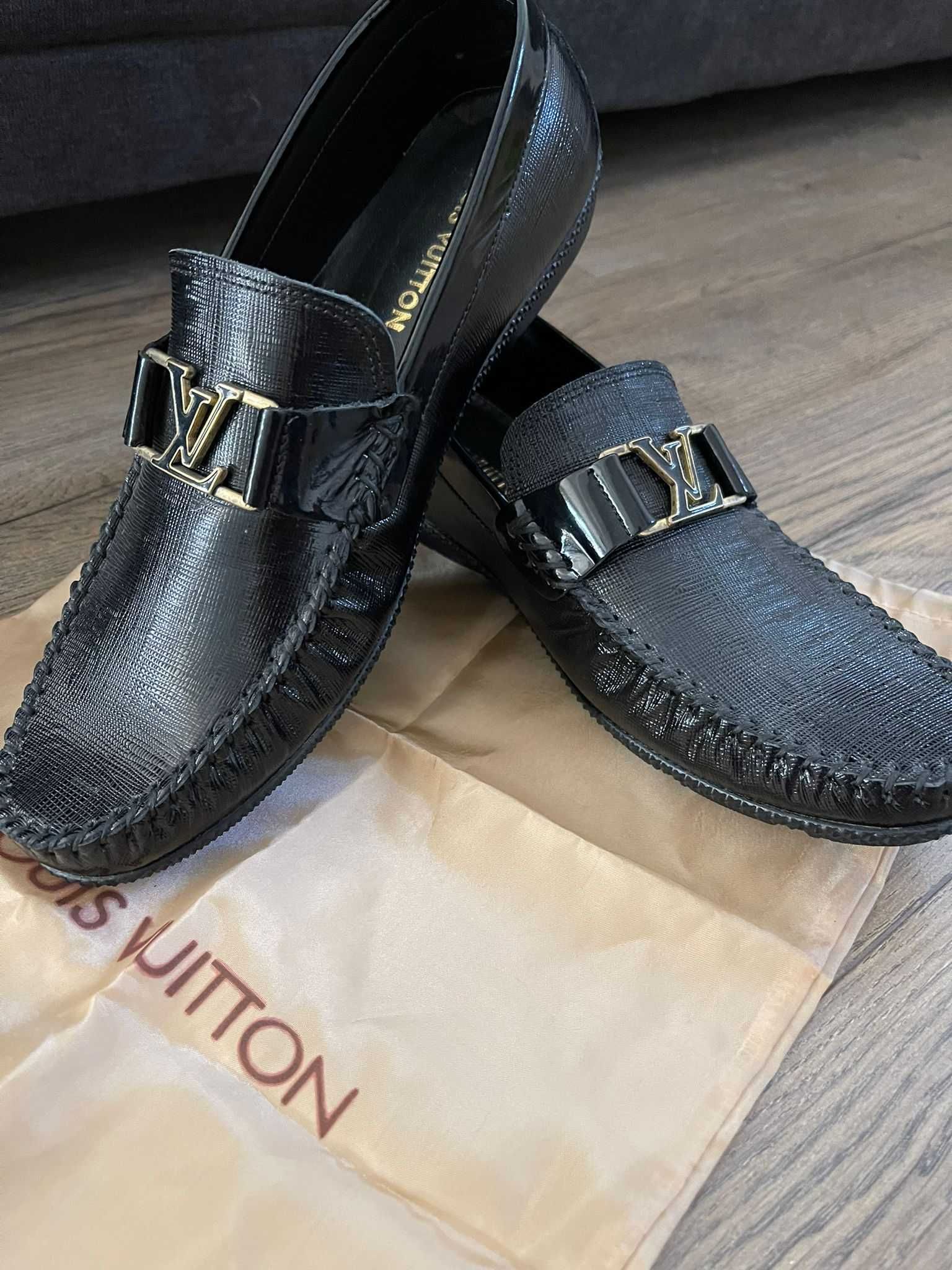 Pantofi eleganti din piele Louis Vuitton si Versace barbati