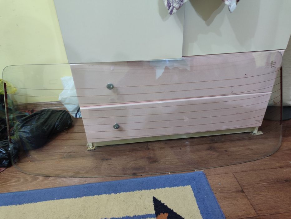 Заднее стекло ваз-2106