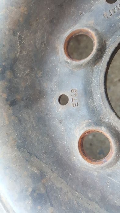 Зимни гуми с джанти Uniroyal и Kleber