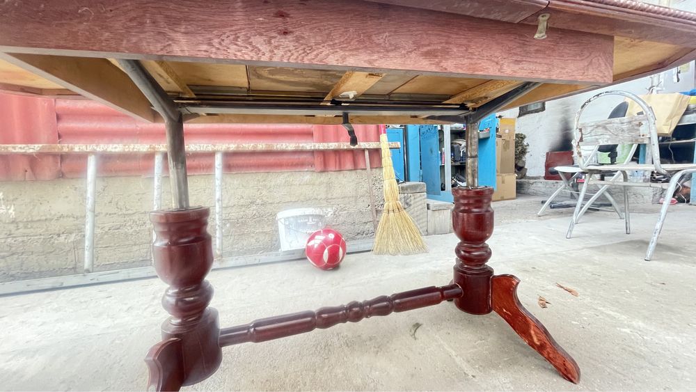 Стол дубовый.раздвйжной и по высоте тоже