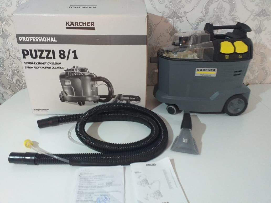 Продам профессиональное моющий пылесос KARCHER PUZZI  8/1