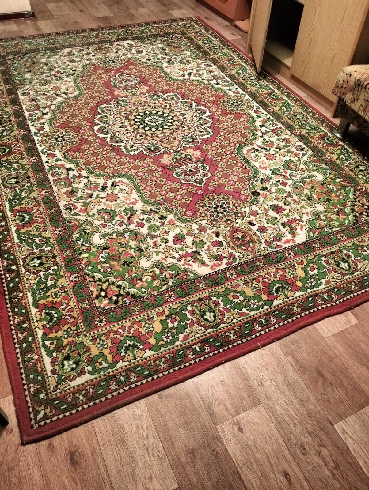 Продам палас б/у