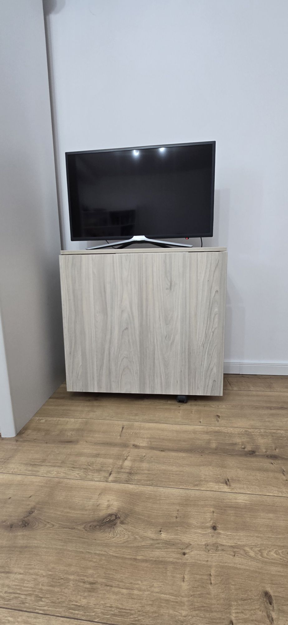 Masa pliabila/extensibila + 3 scaune