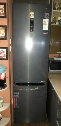холодильник  "LG"