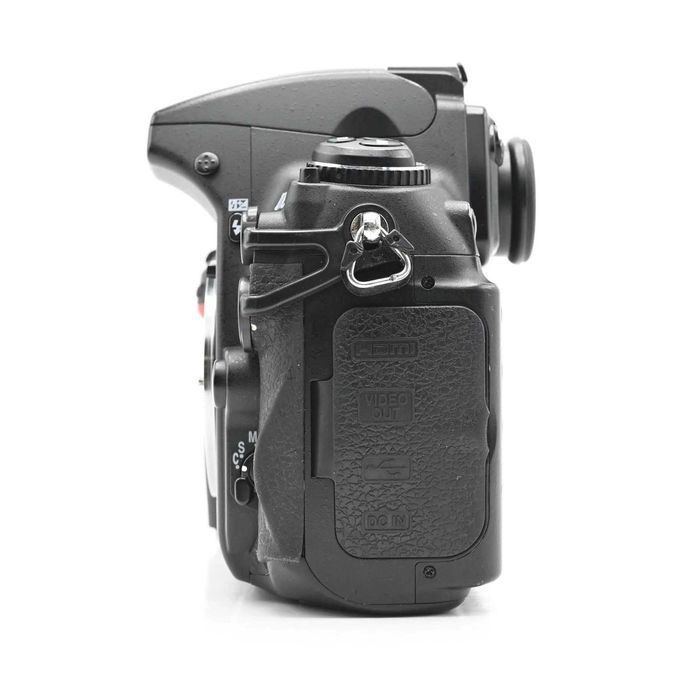 Nikon D700 , stare excelenta, bine pastrat, card CF +2 baterii, origin