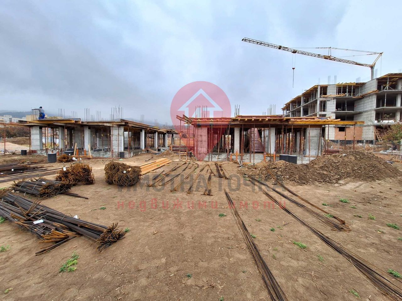 Продава се Двустаен апартамент в Асеновград - 77 кв.м за 851 €/кв.м - Снимка #1