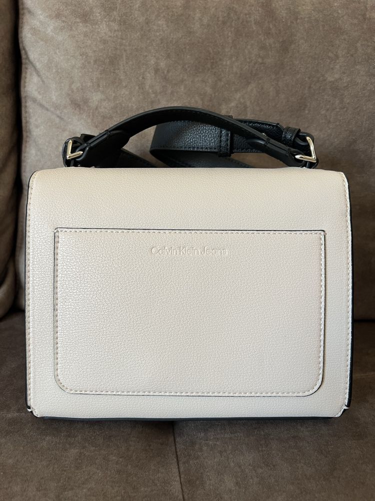 Дамска чанта Calvin Klein