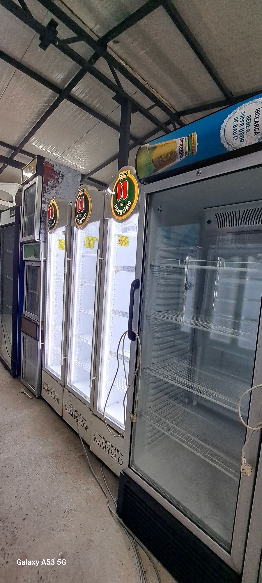 Vitrina lada frigider Slim crem