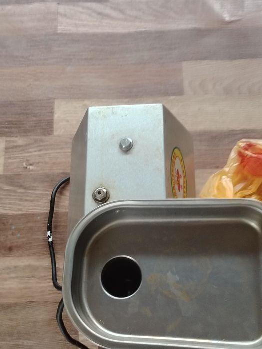 Продам мясорубку.