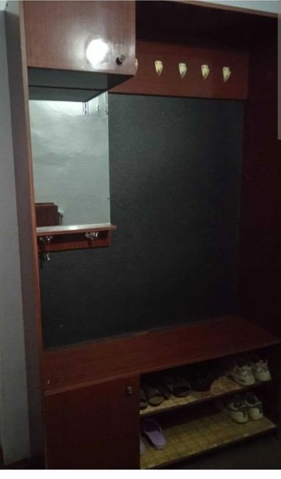 Сотилади прихожка