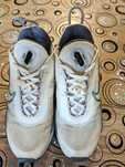 Продавам дамски маратонки NIKE AIR MAX почти нови