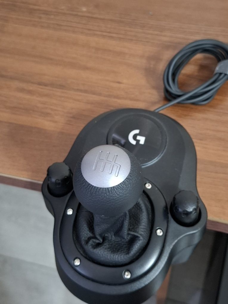 Игровой руль Logitech g29 + шифтер
