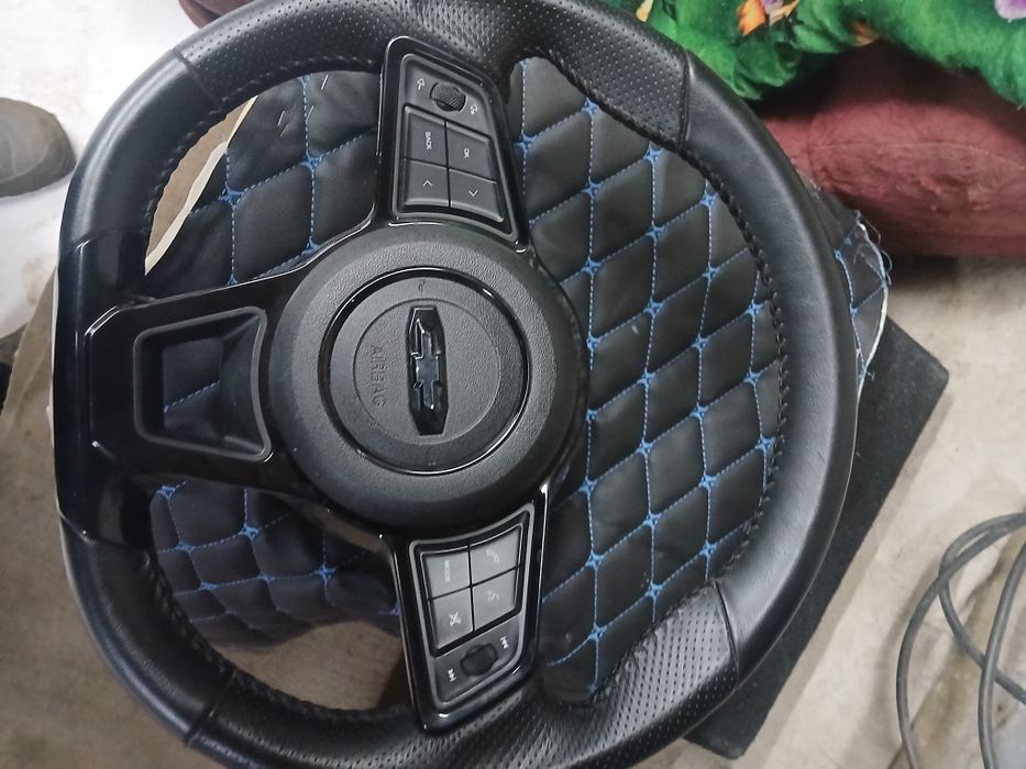 Руль от шевроле  новый