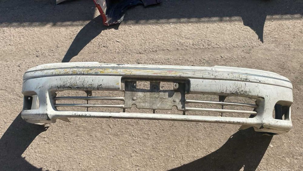 Бампер на Toyota Mark 2 Qualis Оригинал. Б.у из Японии