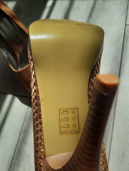 Pantofi eleganti cu toc