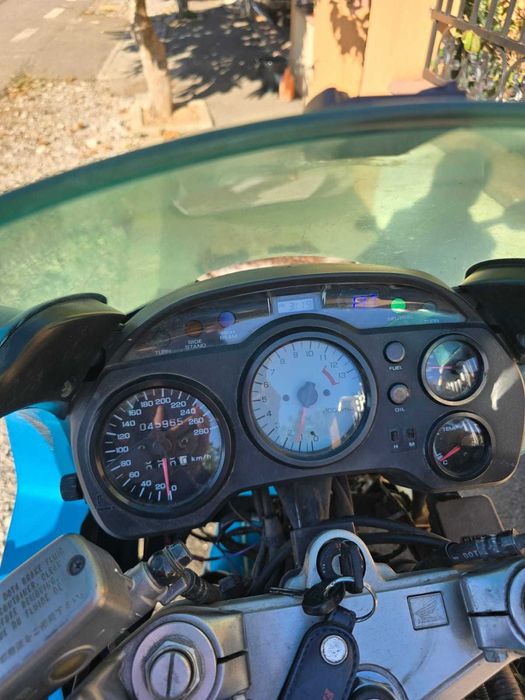 Motocicleta HONDA VFR 750 F