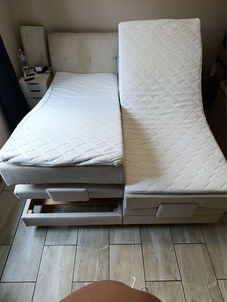Продавам спалня с механизъм