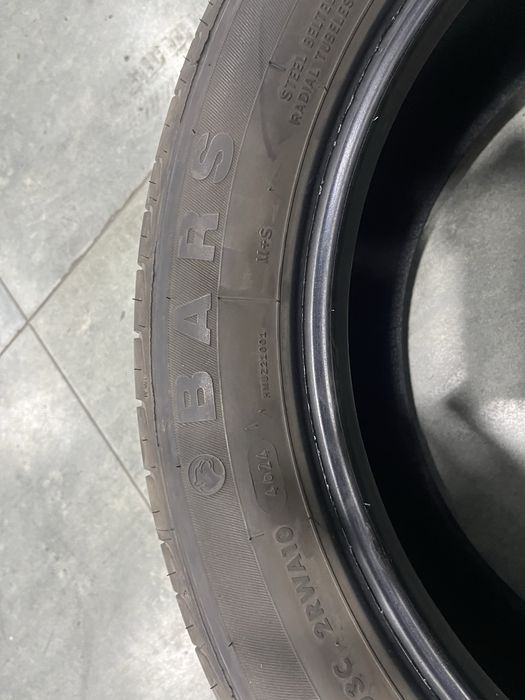 Bars 215/55/17  94v