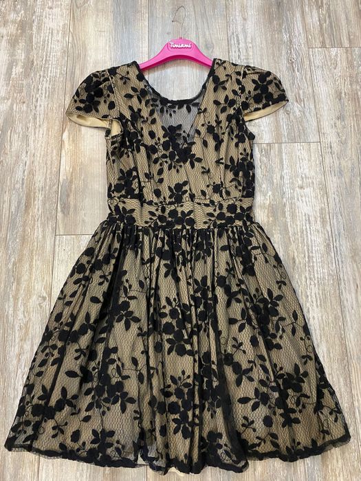 Официална  рокля с цветя