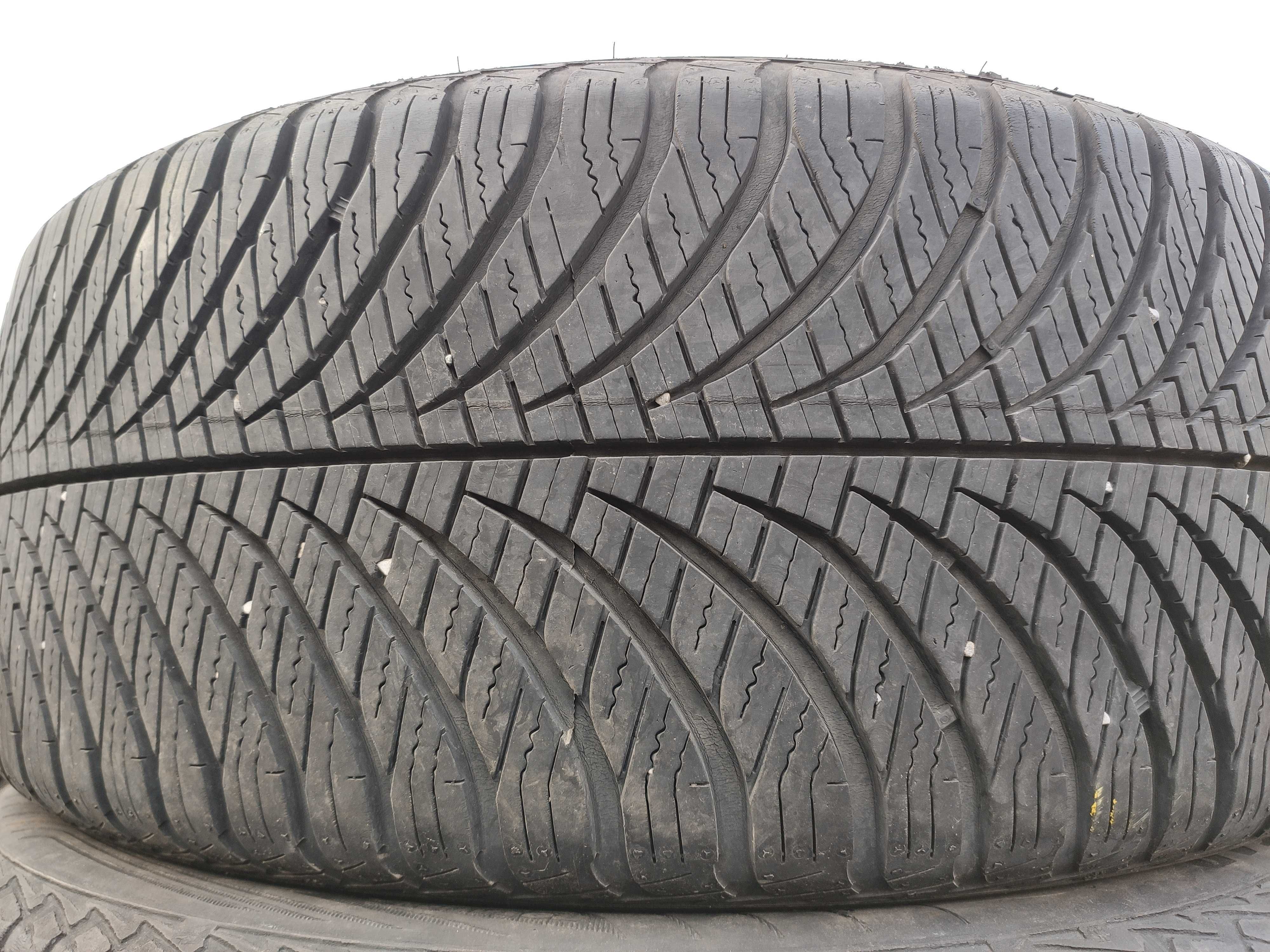 4бр Всесезонни гуми 235 45 18 - Goodyear