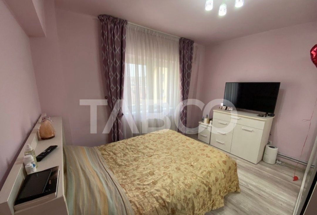 Vand apartament 4 camere