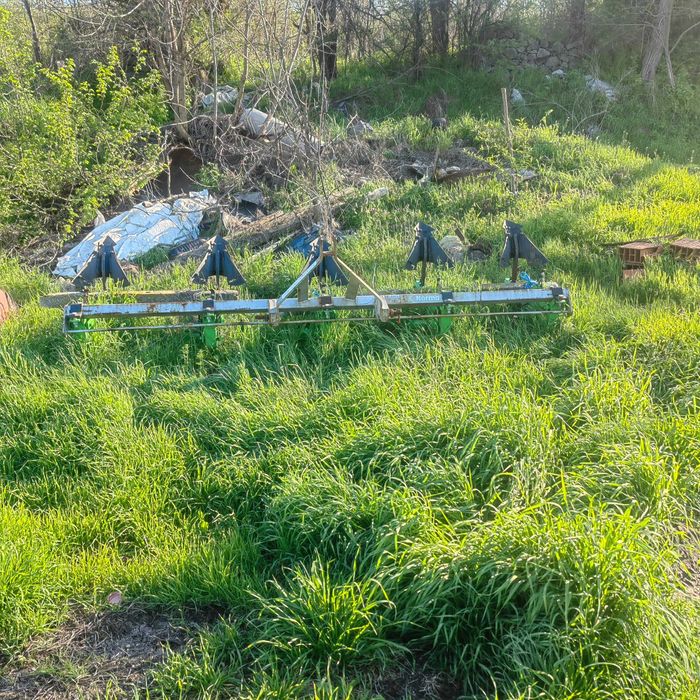 Инвентар -Селскостопанска техника!