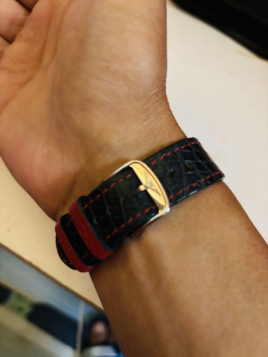 Schimb/Vand Longines.Albastru .Automatic .diametru 39 mm.